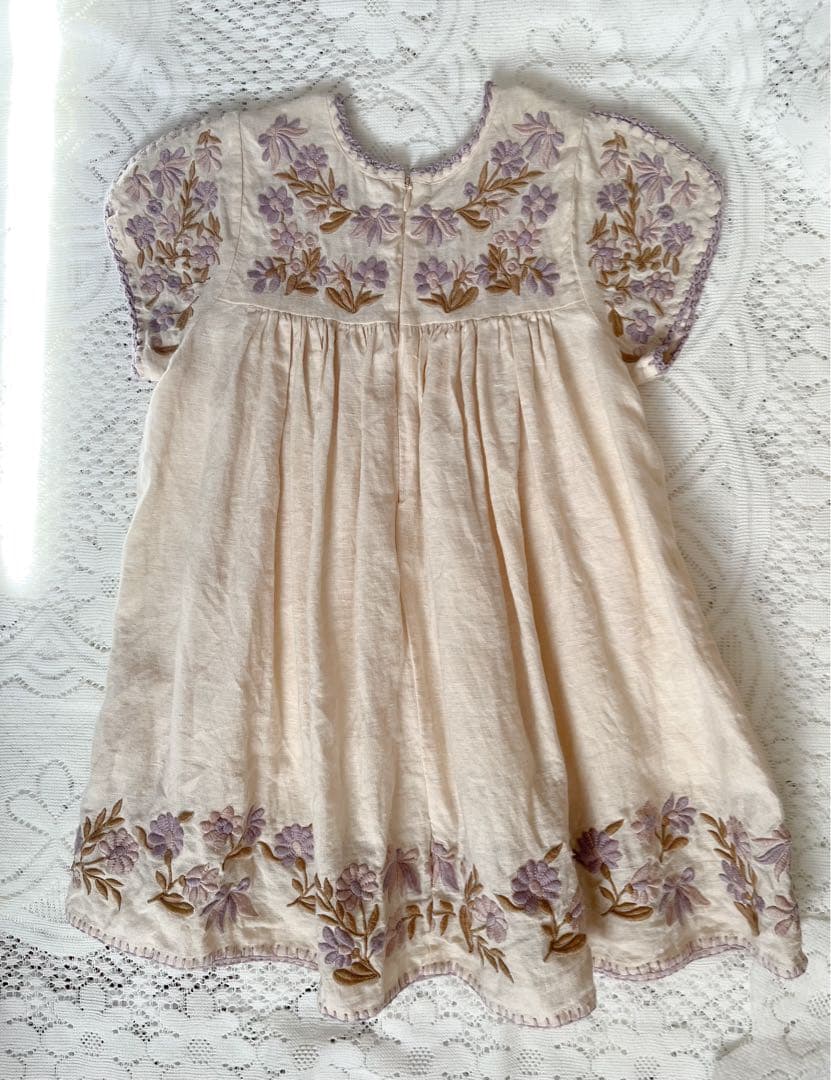 美品　apolina ワンピース　3-5y