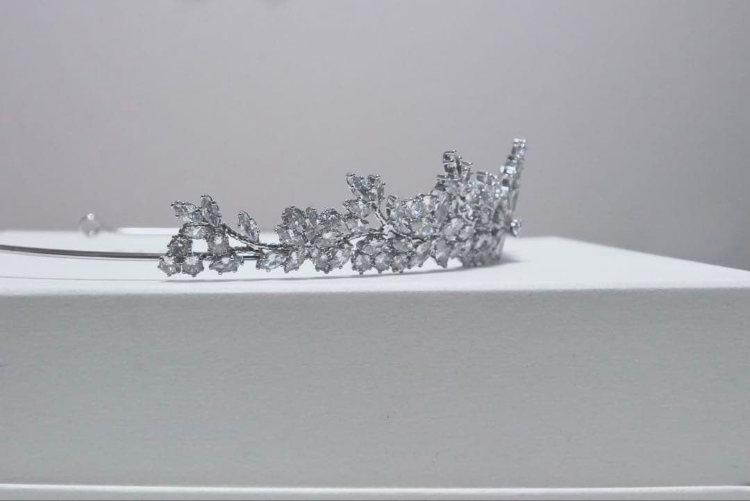 STELLA BRIDAL｜ウエディングジュエリー ティアラ Mila - ミラ