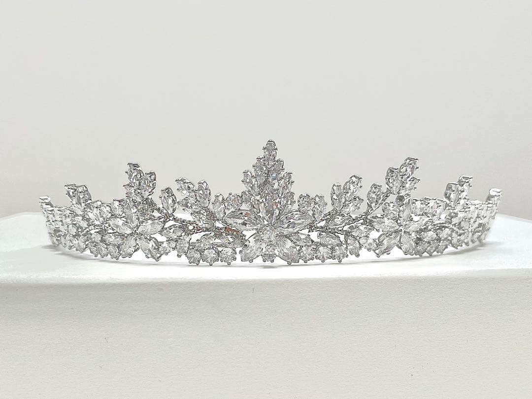 STELLA BRIDAL｜ウエディングジュエリー ティアラ Mila - ミラ