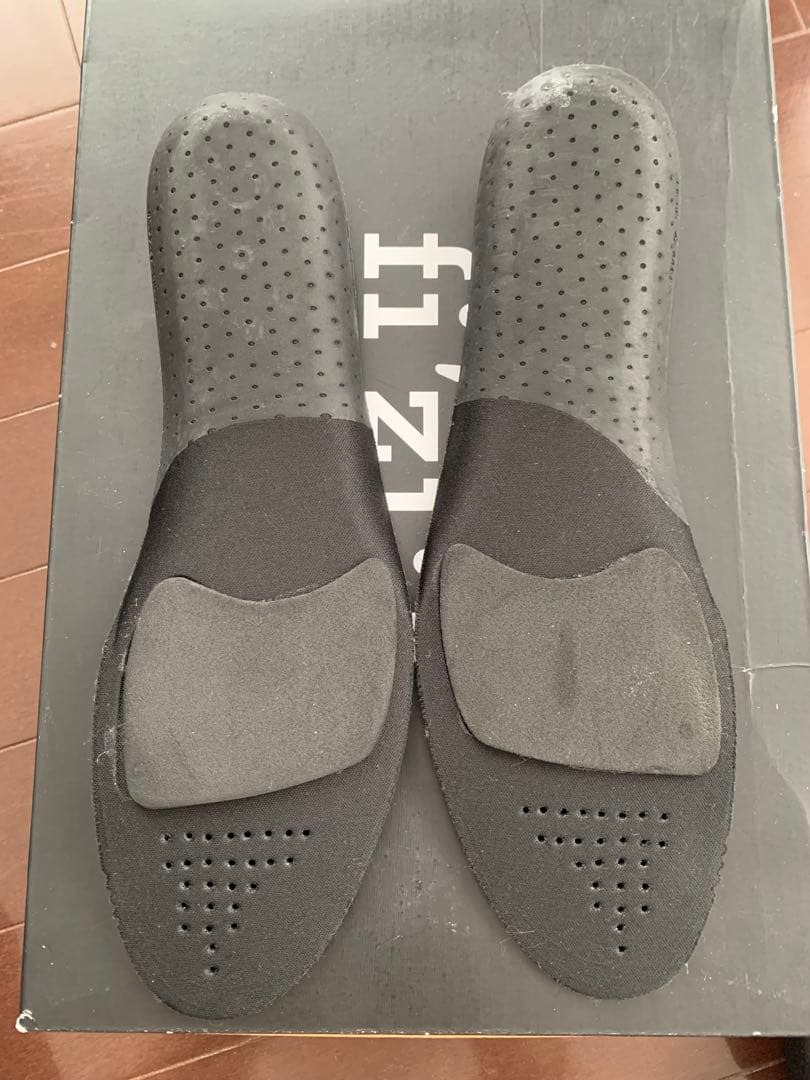 fizik Vento ブラックシューズ