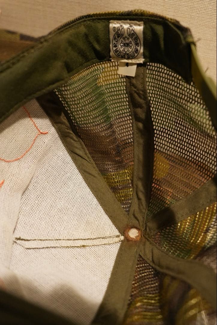 Chrome Hearts LA 迷彩刺繍ロゴキャップ