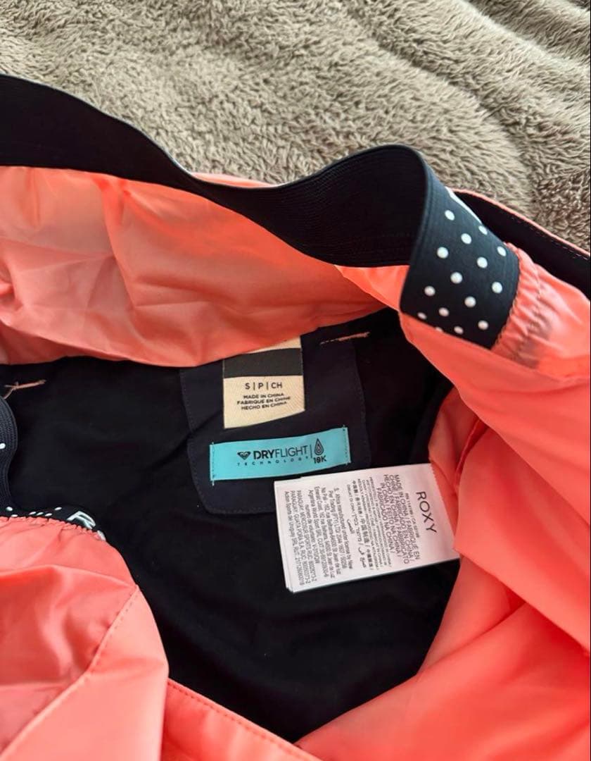 新品Roxy TAILORED FIT スノーボードスキーパンツ S