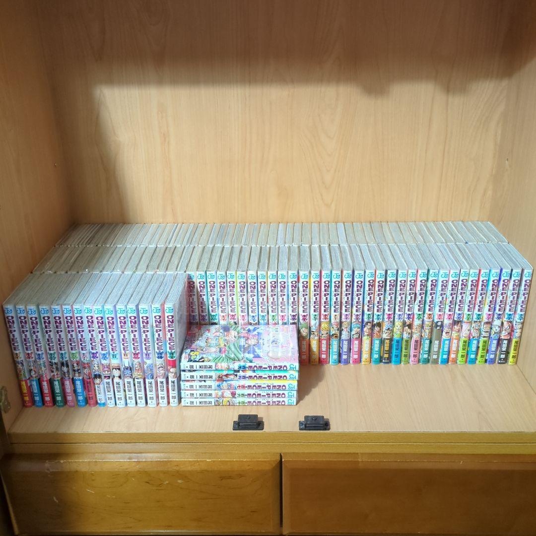 ワンピース漫画セット(1巻〜110巻+映画特典本+最強ジャンプ付録冊子数冊)