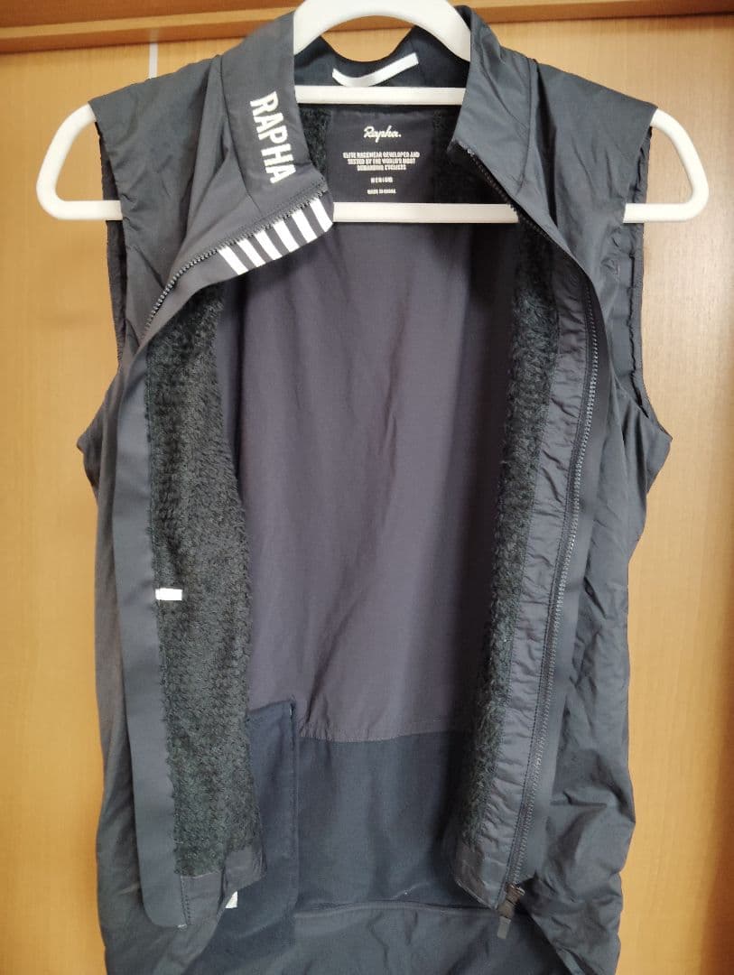 Rapha ラファ　プロチーム　インサレーテッド　ジレ　Medium ブラック