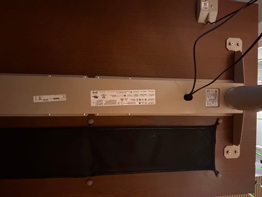 IKEA IDÅSEN（イドーセン）昇降式 ブラウン/ベージュ120×70cm