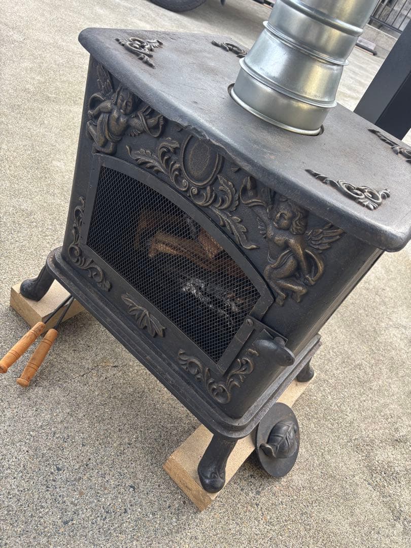鋳鉄製 薪ストーブ　アンティーク