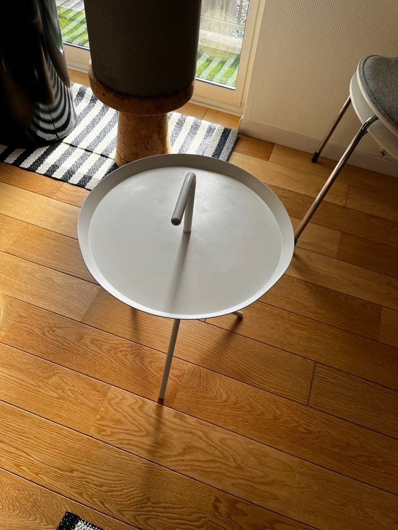 HAY DLMサイドテーブル　白