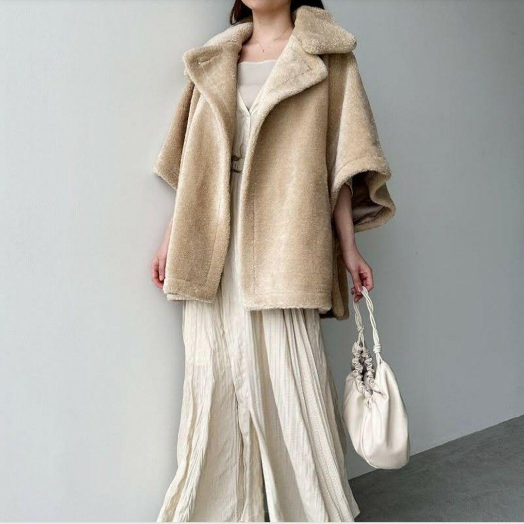 【新品未使用】ココディール ボアケープコート