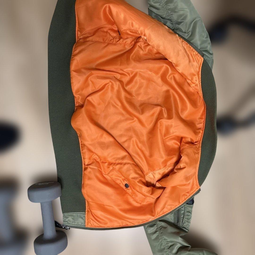 AVIREX MA-1ジャケット オリーブ　Mサイズ