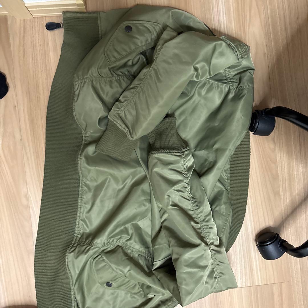 AVIREX MA-1ジャケット オリーブ　Mサイズ