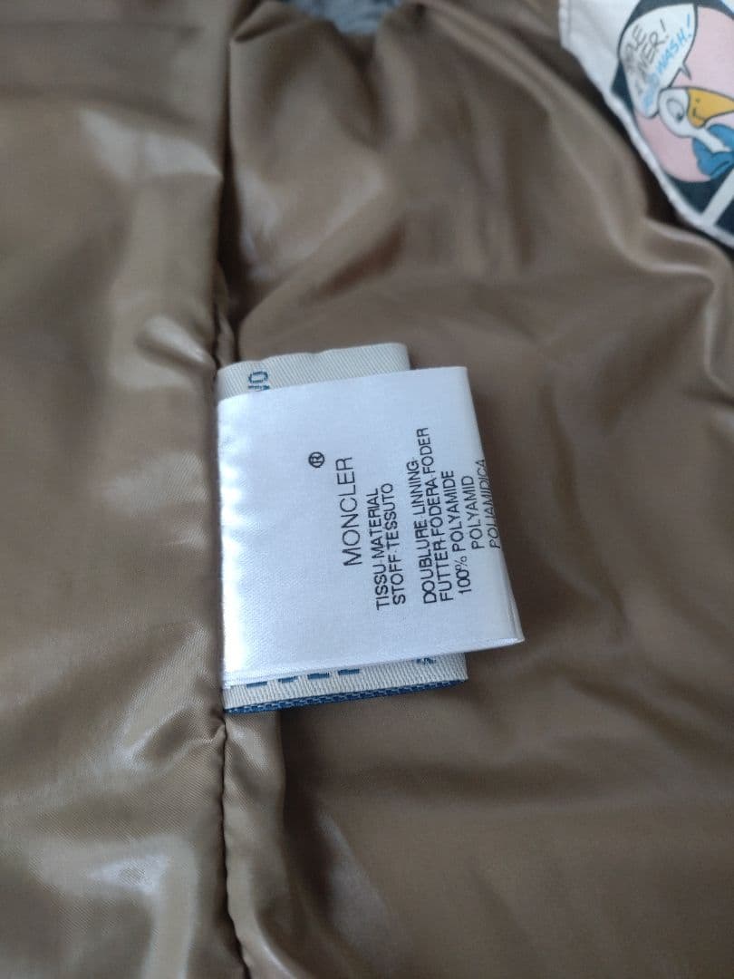 ✨MONCLER✨ベスト/ワッペン/高級/ベージュ/予備ボタン付き/S