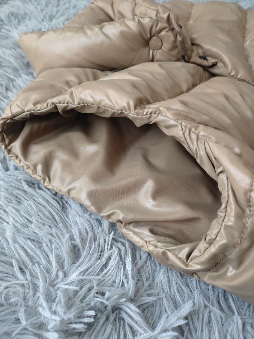 ✨MONCLER✨ベスト/ワッペン/高級/ベージュ/予備ボタン付き/S