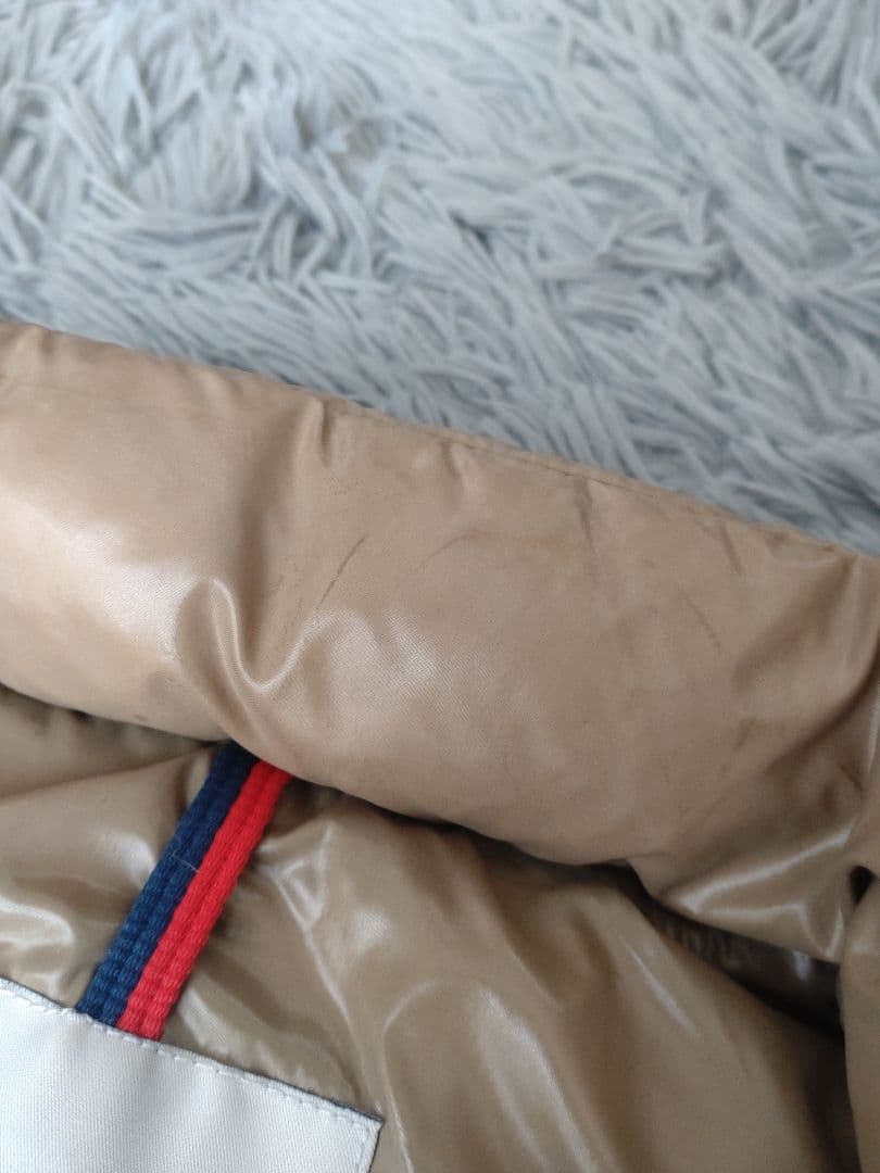 ✨MONCLER✨ベスト/ワッペン/高級/ベージュ/予備ボタン付き/S