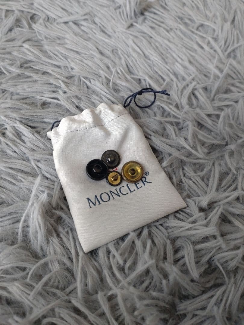 ✨MONCLER✨ベスト/ワッペン/高級/ベージュ/予備ボタン付き/S