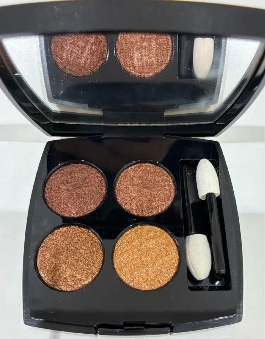 ◎CHANEL　レ　キャトル　オンブル　ツイード　01