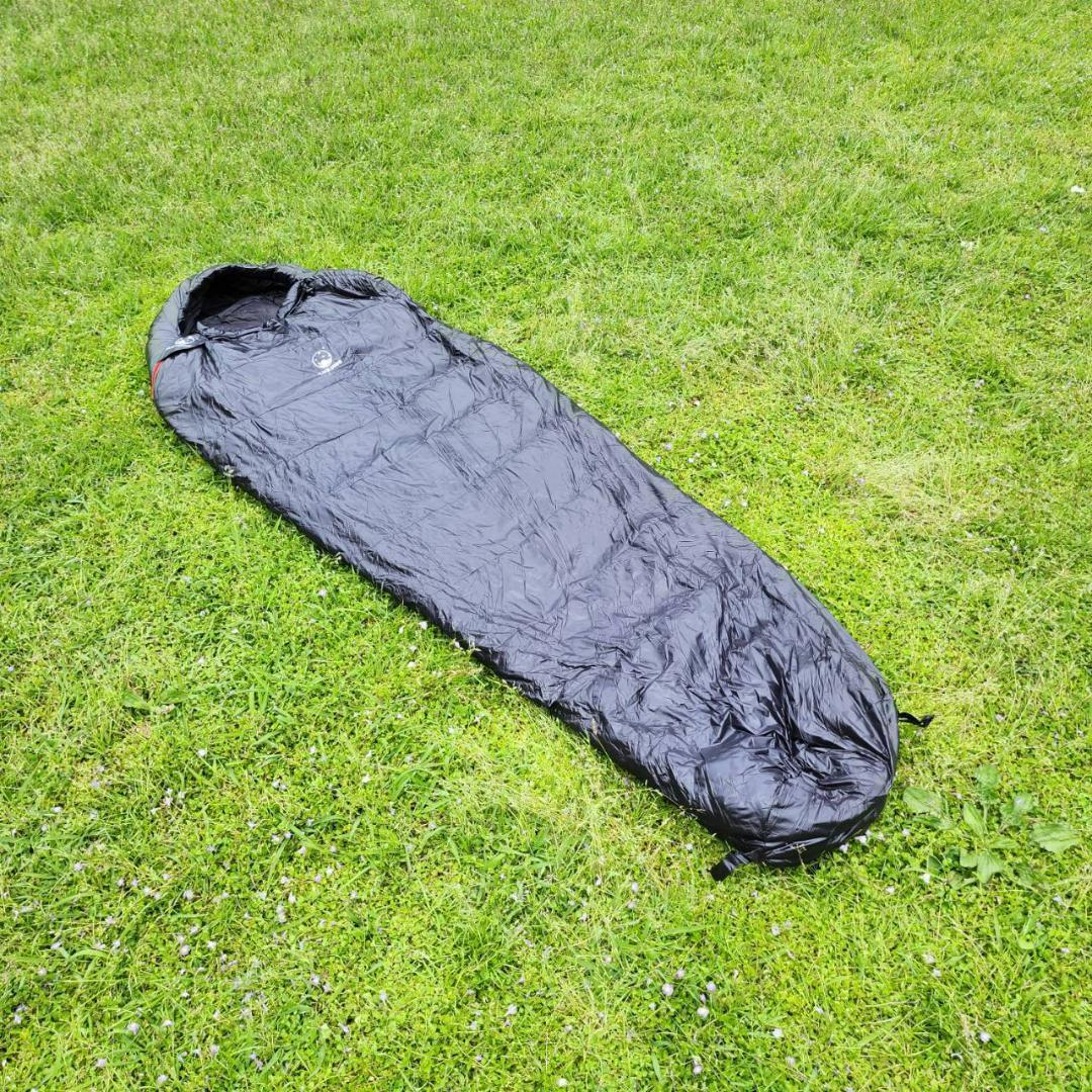 ✨後悔しない寝袋選び✨アウトドア　マミー型寝袋　ダウンシュラフ　黒　1000