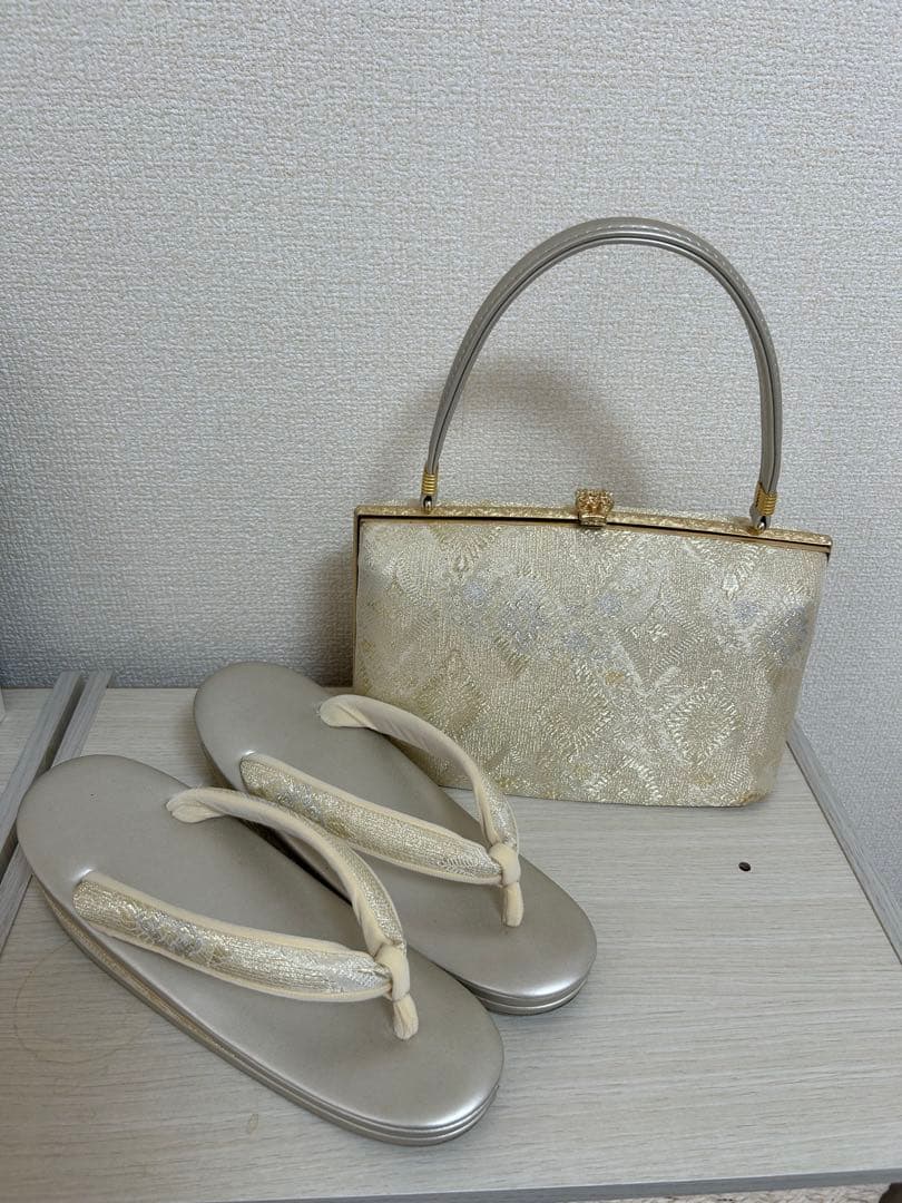 和装用 ゴールドバッグと草履セット お揃い 23.5cm ラメ