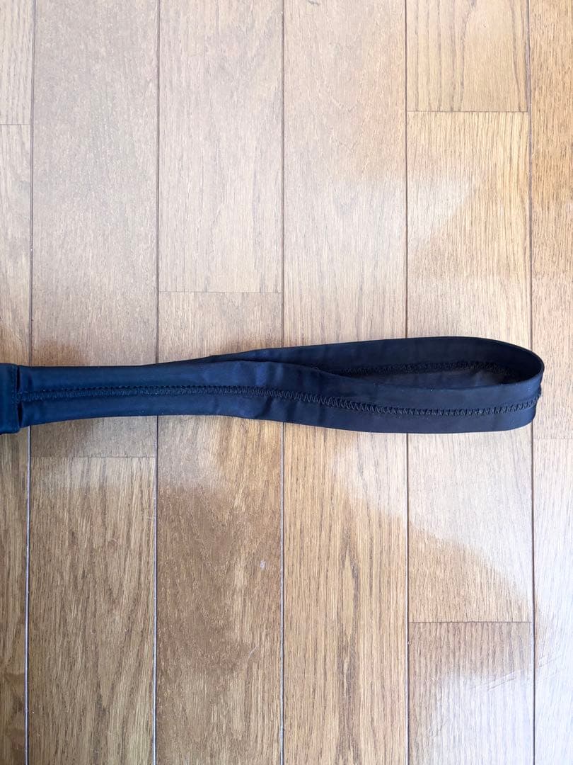 【美品】プラダ ワンショルダーバッグ ハーフムーン　ブラック