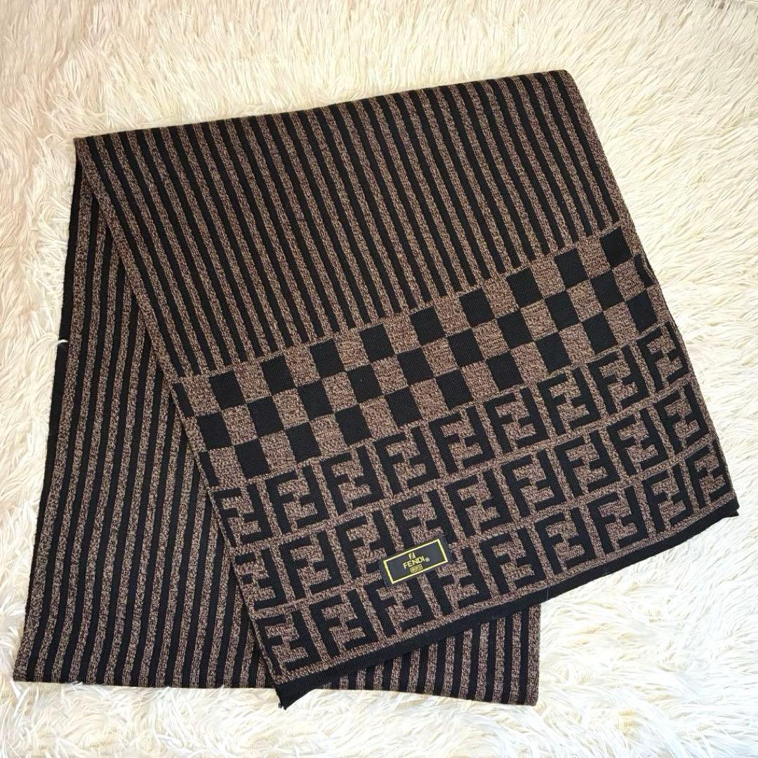 FENDIフェンディ ズッカ柄FFモノグラムマフラー