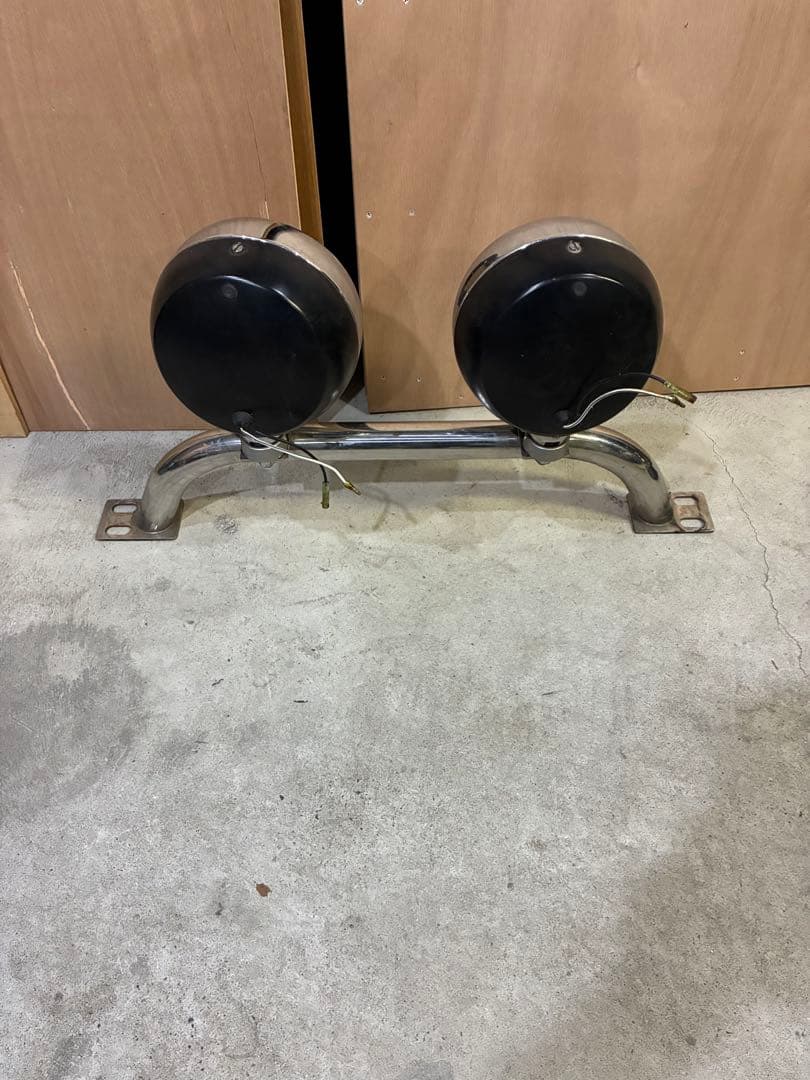 三菱ジープ　フォグランプ