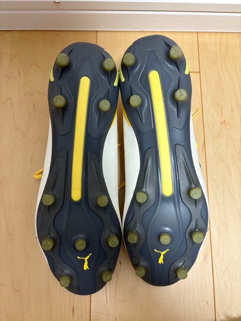 PUMA KING サッカーシューズ ホワイト/イエロー