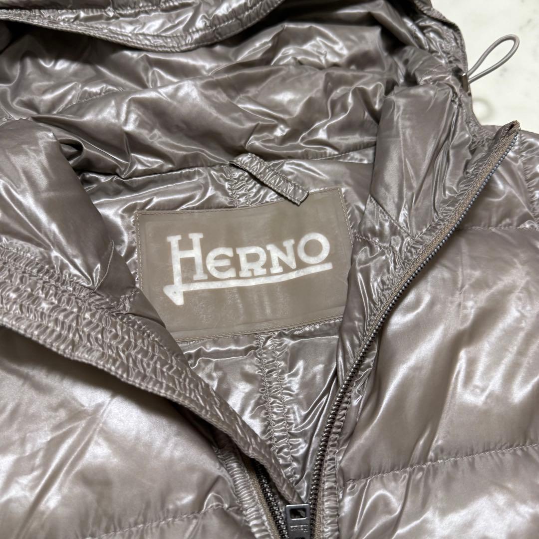 HERNO ヘルノ ダウンベスト フード グレージュ　42
