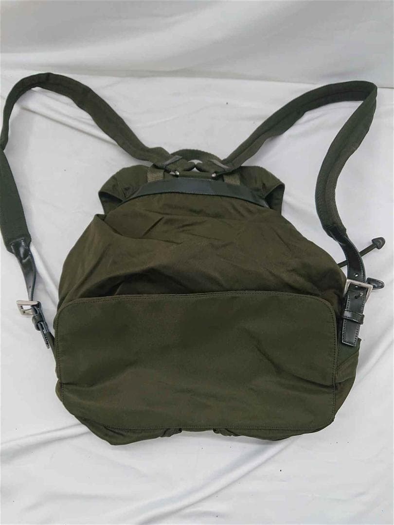 ♡プラダ PRADA ナイロン バックパック リュックサック カーキ系 メンズ