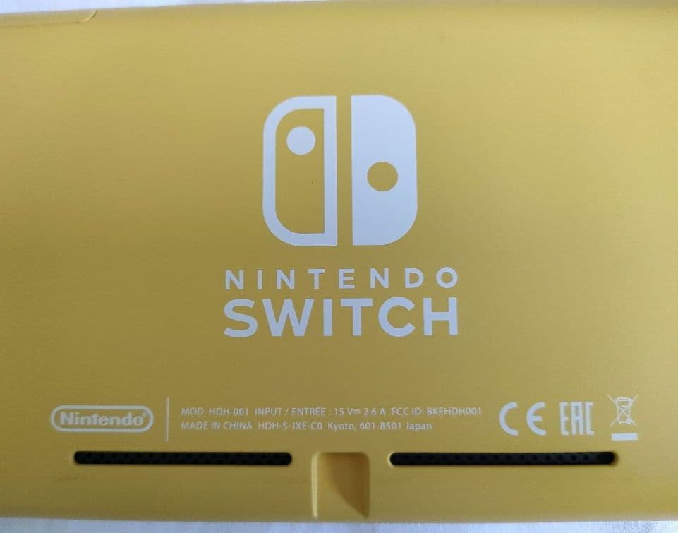 Nintendo Switch Lite　イエロー　本体のみ