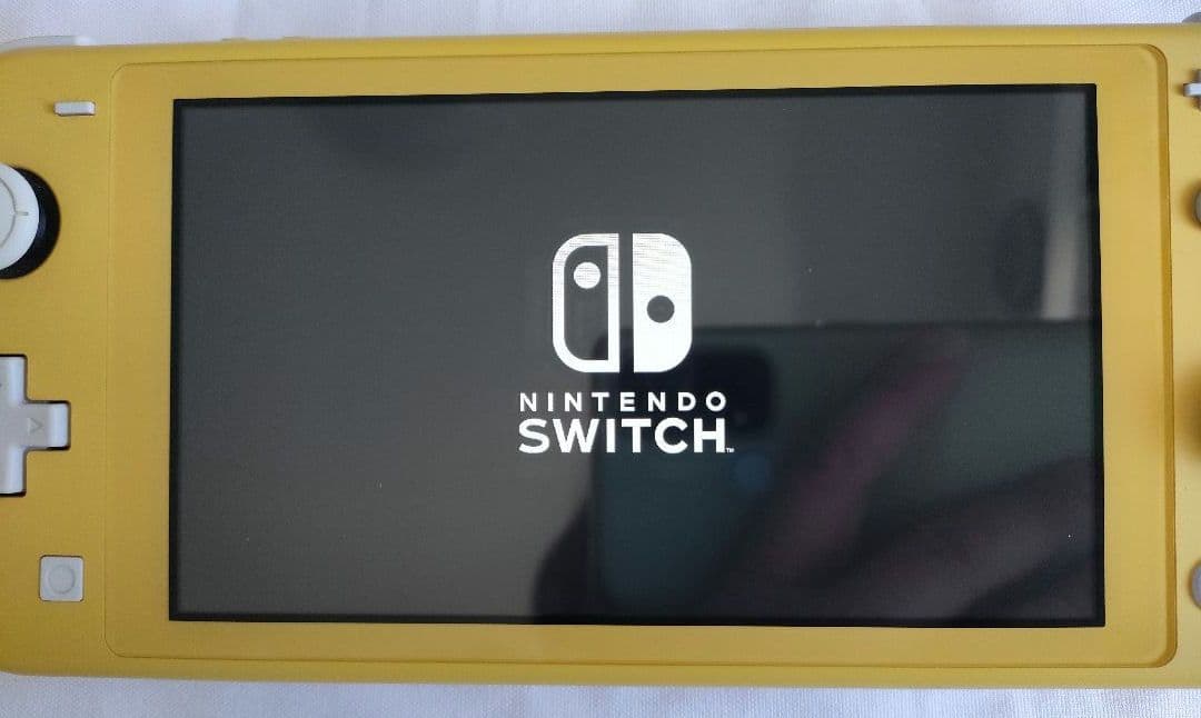 Nintendo Switch Lite　イエロー　本体のみ