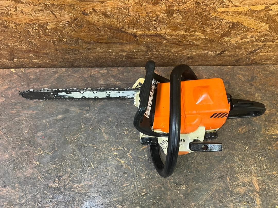 エンジンチェンソー　スチール　MS180C 11-21