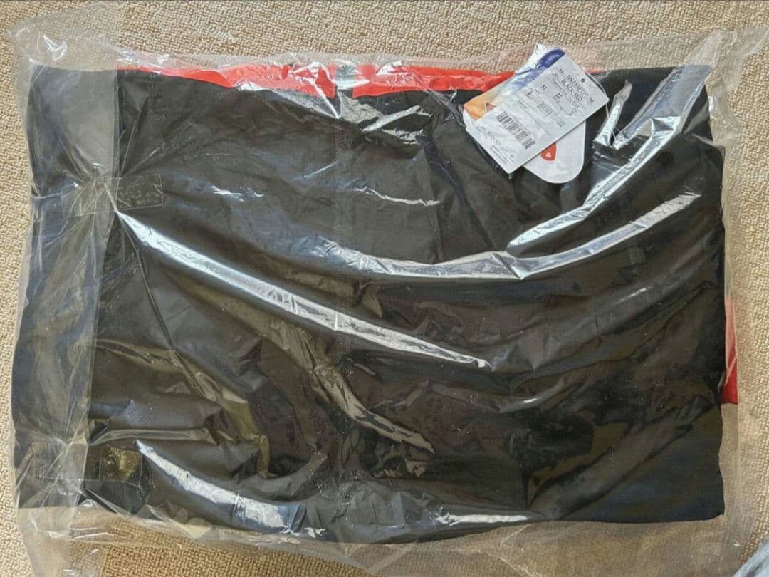 ノアム スキーウエア ジャケットのみ レッド/ブラック