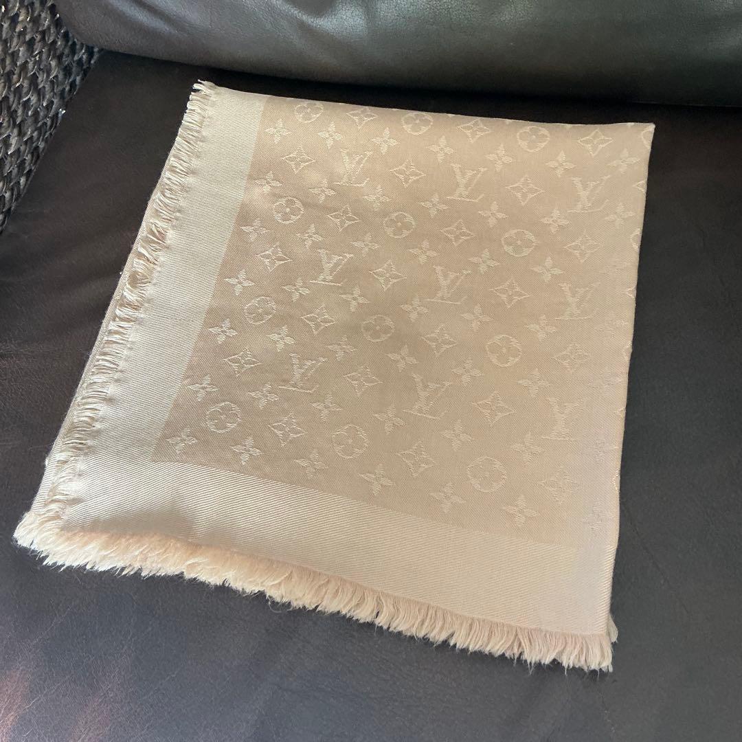 ルイヴィトンストール　LOUIS VUITTONマフラー　スカーフ　ベージュ