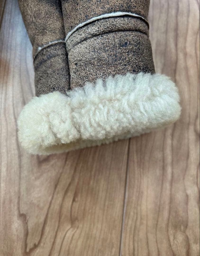 【現HYKE】 green MAN リアルムートン　B3 size1