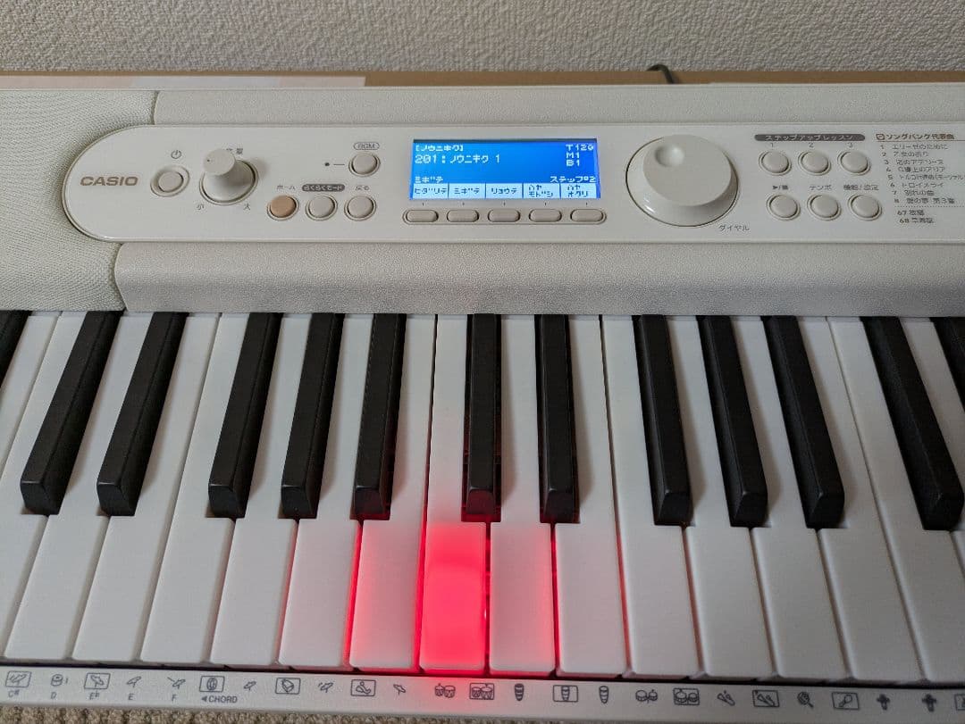 Casiotone LK526 デジタルキーボード