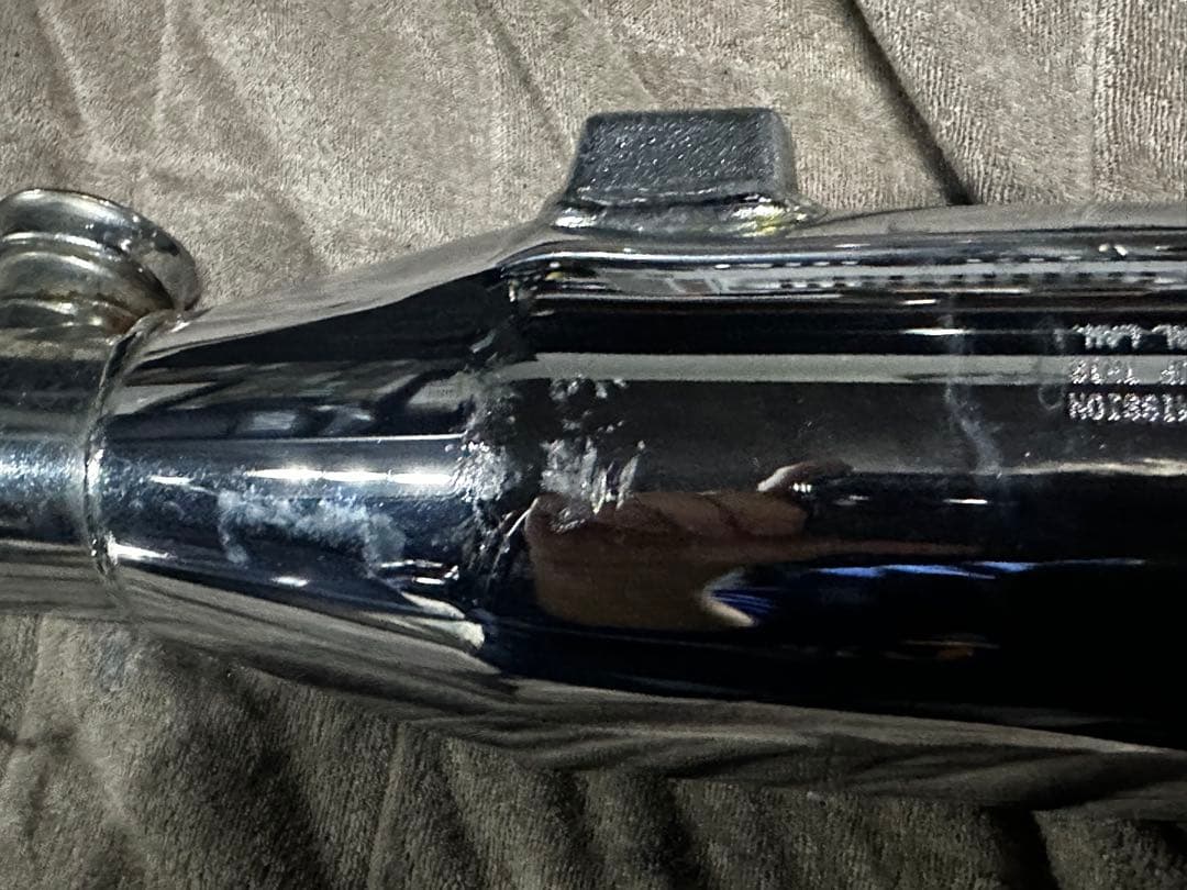 スポーツスター 北米マフラー パンチアウトなし 04-14 XL1200 883