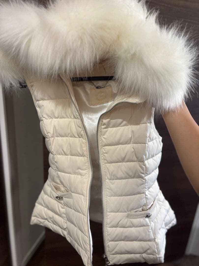 Rady ファーファイバーダウンベスト　ホワイト　M