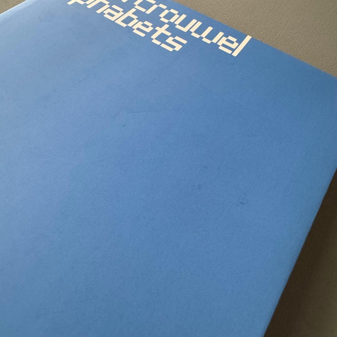 Wim Crouwel alphabets ウィムクロウウェル