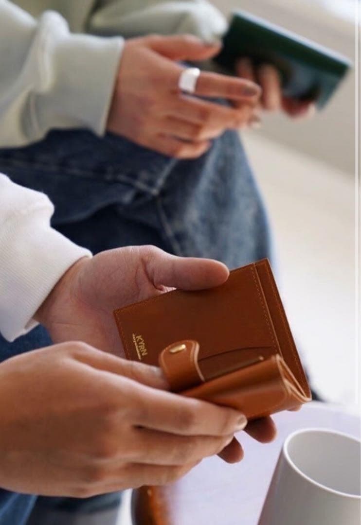 KAOYORINAKAMI LIFE DESIGN COMPANY ブラウン財布