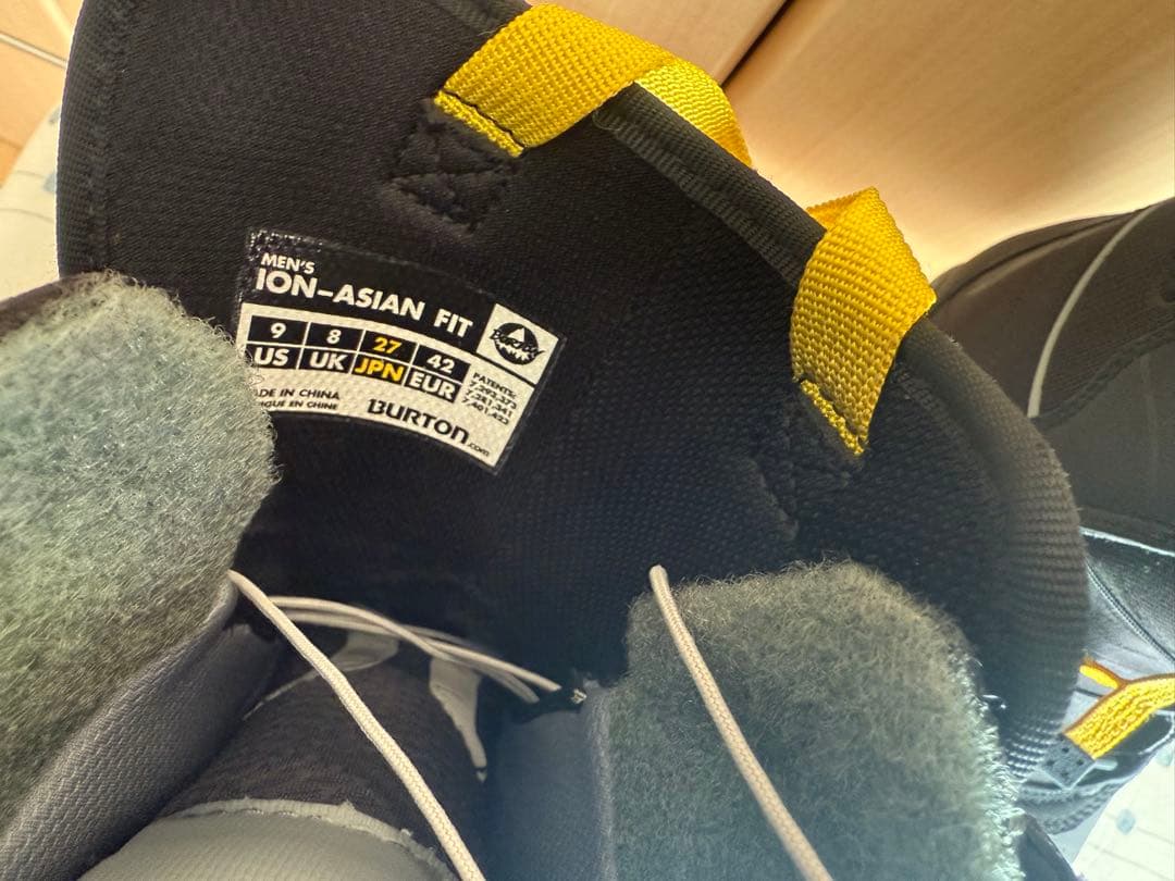 BURTON ION アジアンフィット PIRELLI 27.0cm 軽量 美品