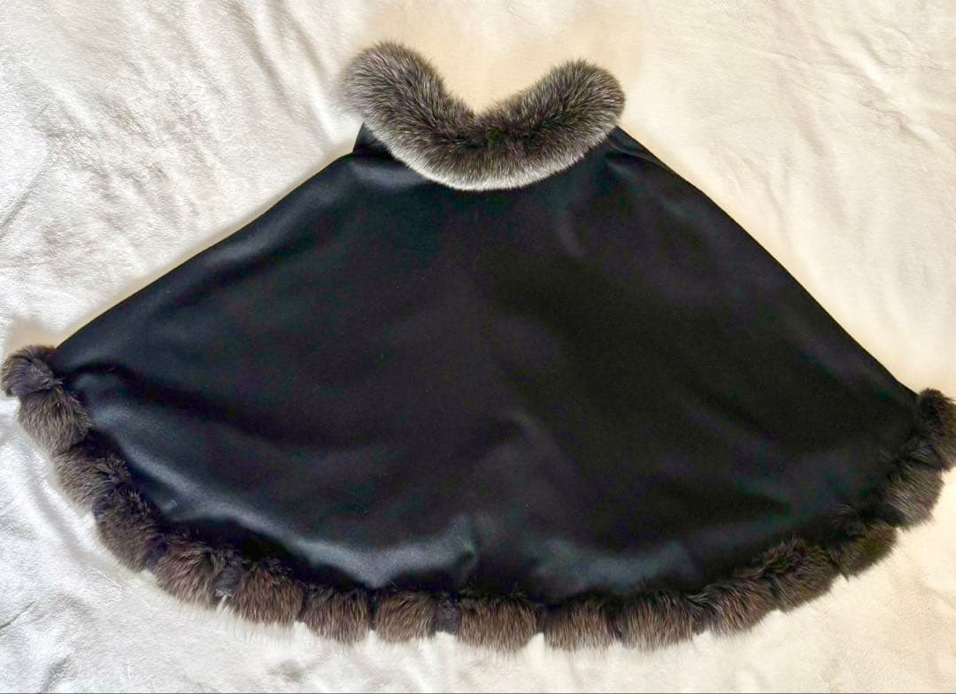 【美品】SAGA FURS サガファー　ポンチョ　ケープ