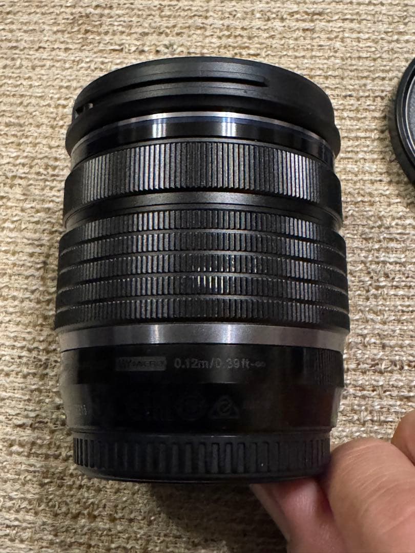 OM SYSTEM 12-45mm f/4 PRO ズームレンズ 一部使用感あり