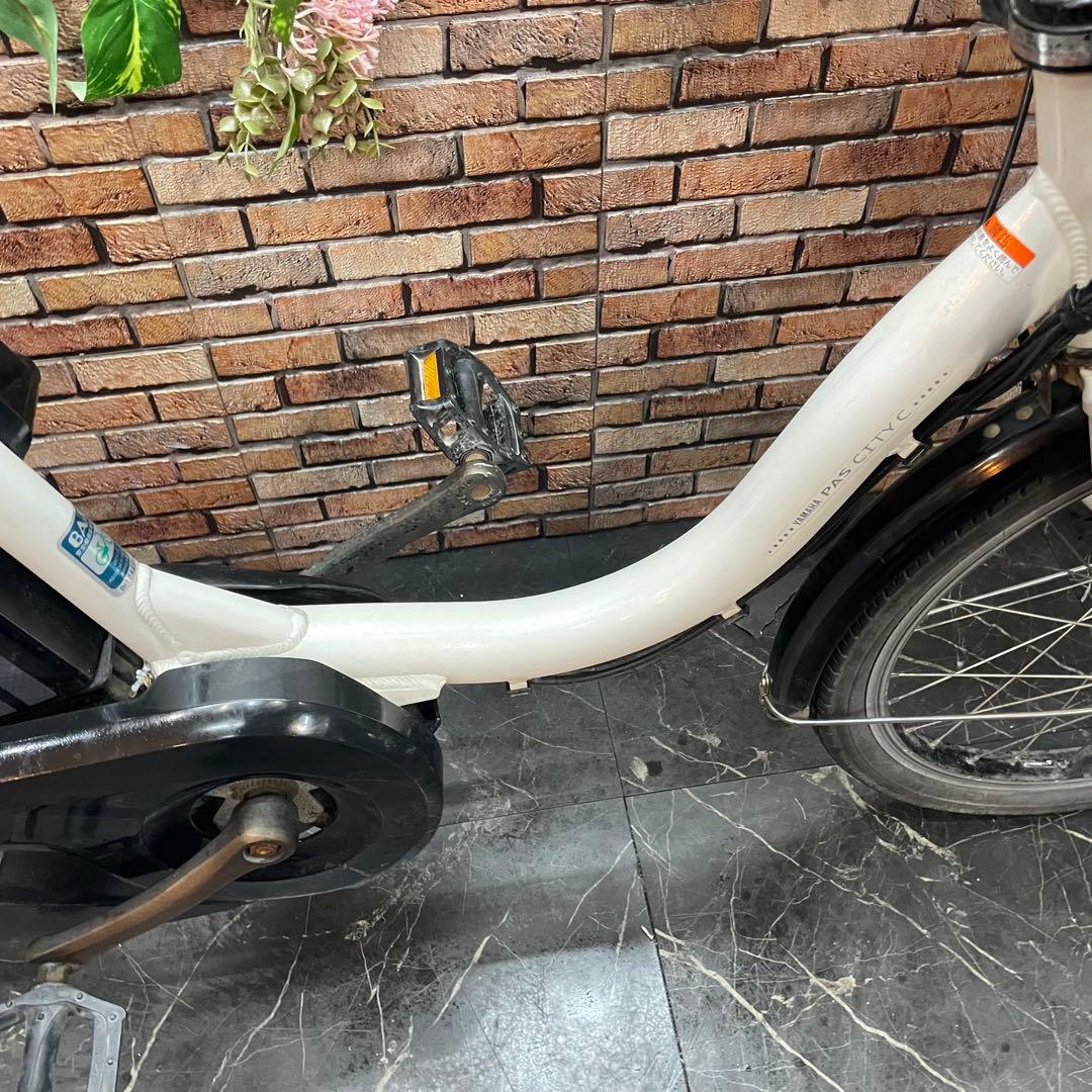 【76】電動自転車 YAMAHPAS City U ホワイト 20インチ