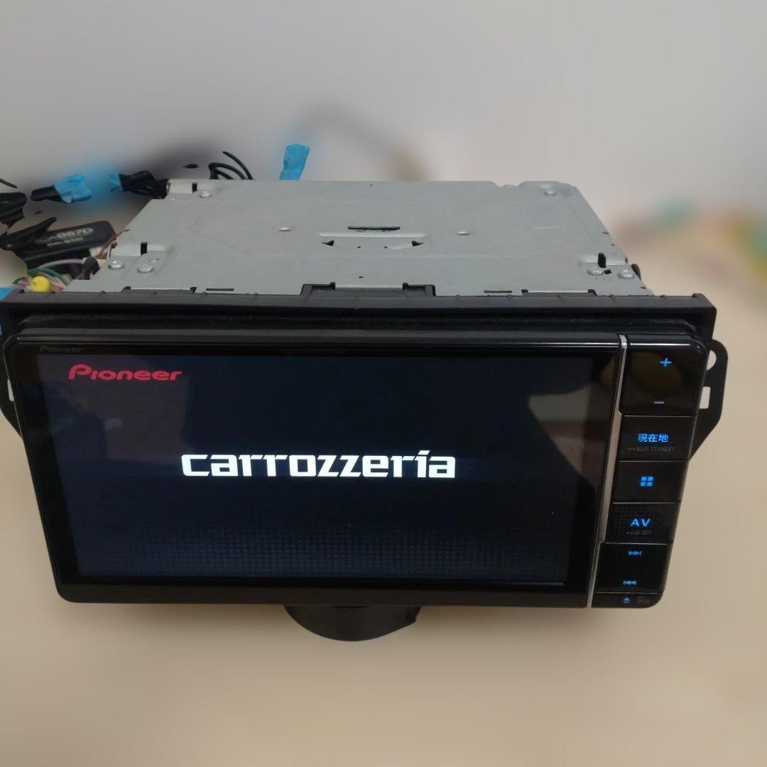 カロッツェリア ７インチワイドナビ AVIC-RW810-D