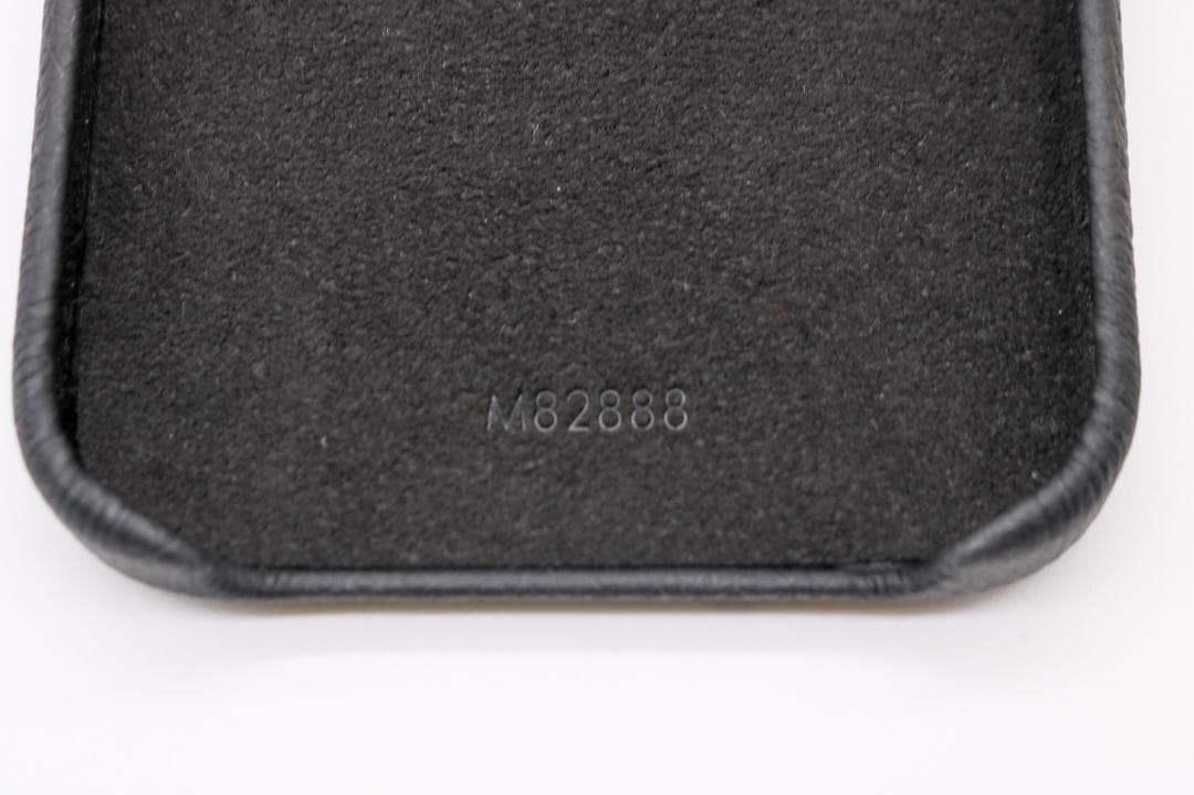 超美品　LOUIS VUITTON IPHONEケース 15 PRO MAX