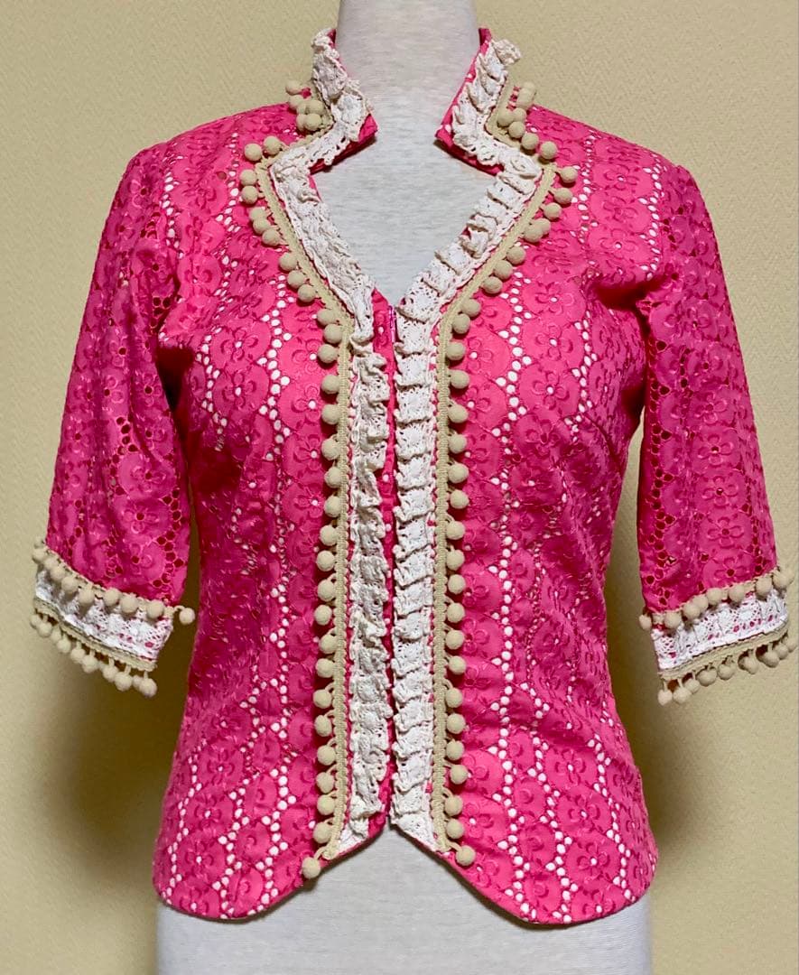 フラメンコ衣装　ソニアジョーンズ上下セット　ピンク✖️白　サイズS〜M