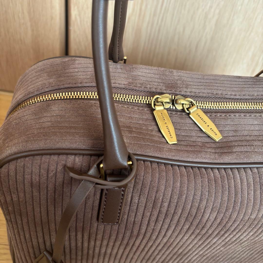 charles & keith Sianna ラージシアンナ ボウリングバッグ