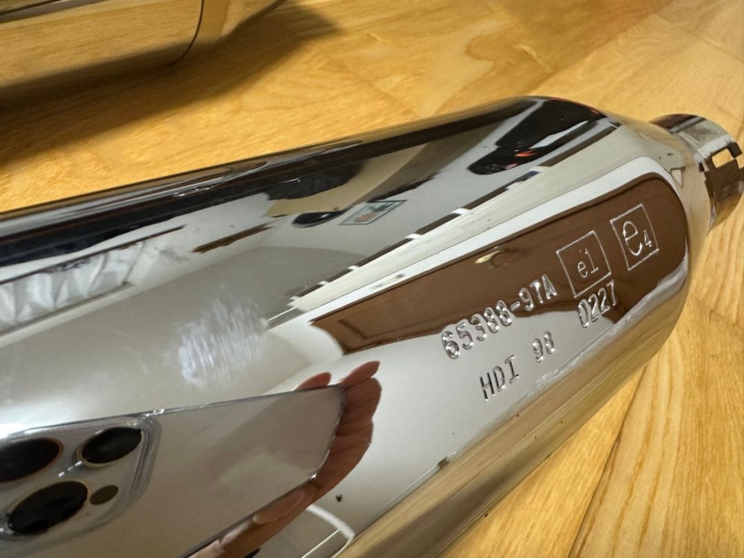 ハーレー純正　ダイナ用ノーマルマフラー