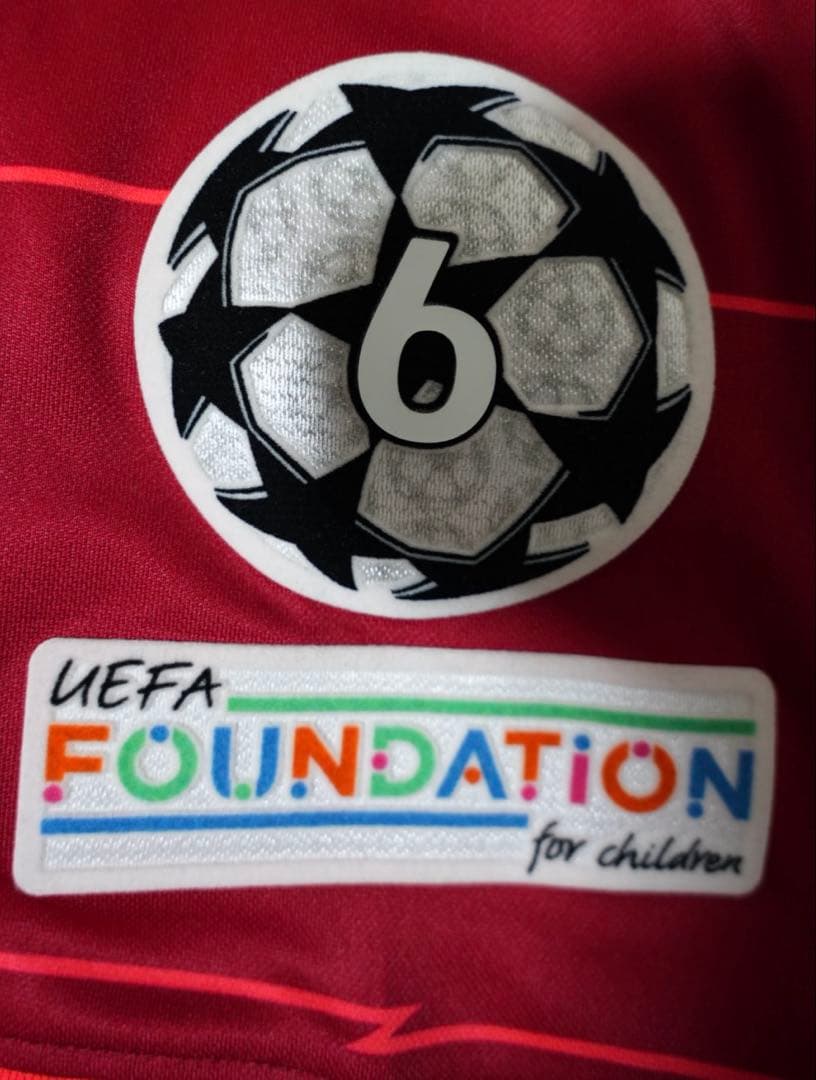 リヴァプール ユニフォーム　サラー 2021-22チャンピオンズリーグ決勝モデル