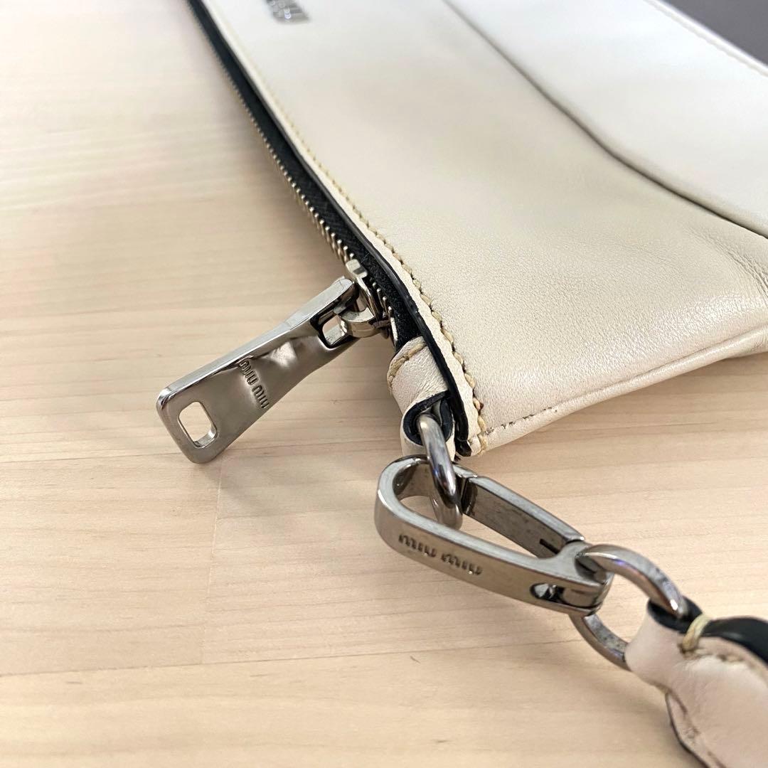 【美品】miumiu クラッチバッグ