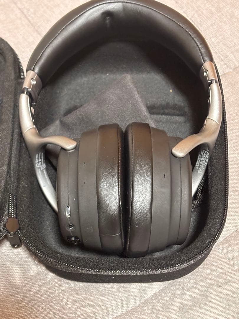 美品　デノン　ワイヤレスヘッドホンAHGC30